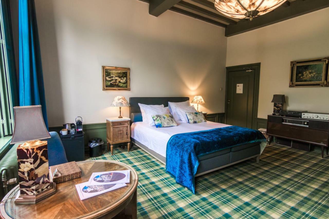 Hotel Aan De Dam Middelburg Bagian luar foto